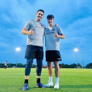 Meet your Posher, Sebastian